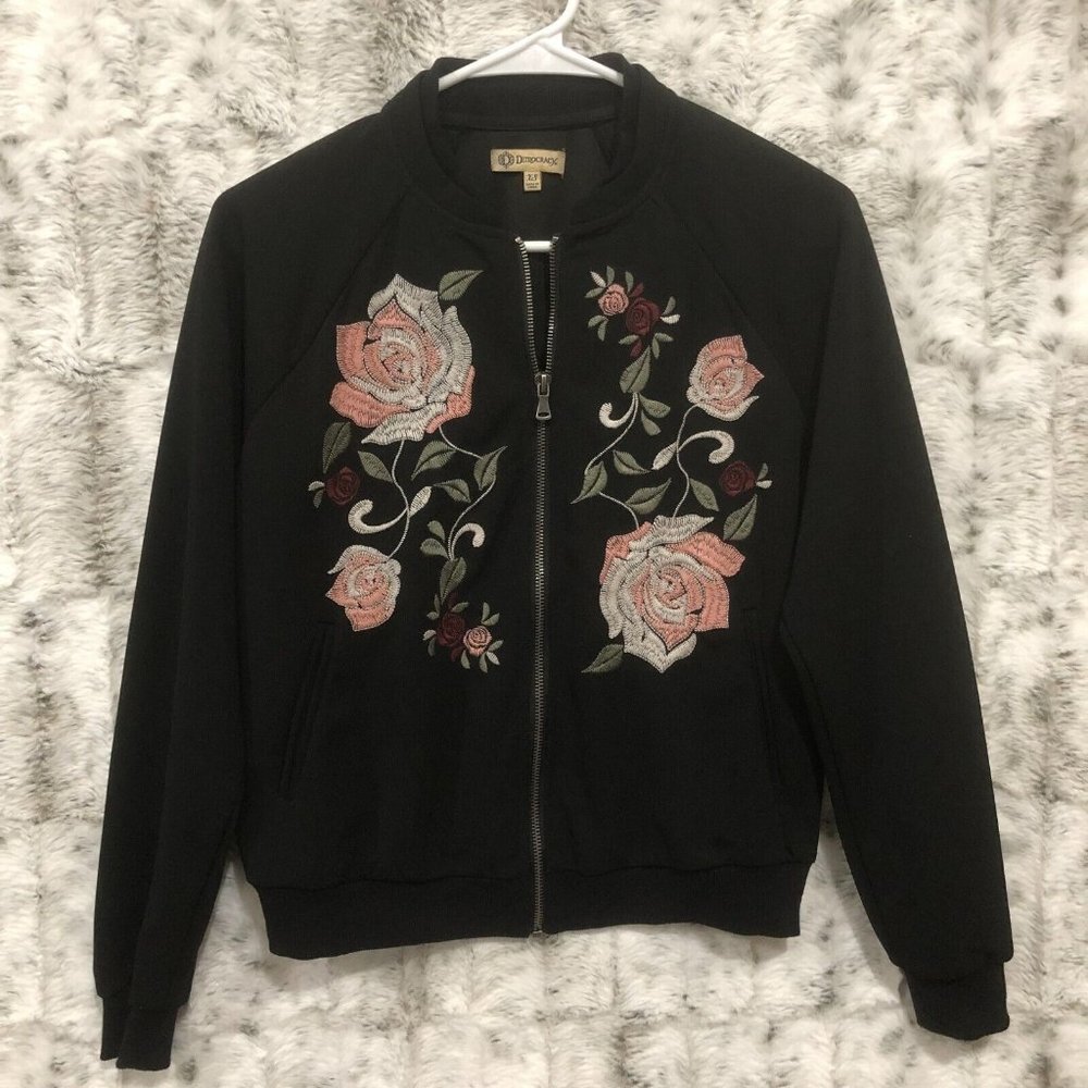 Democracy Women's Floral Embroidered Zip Up Jacket Size X-Small Black